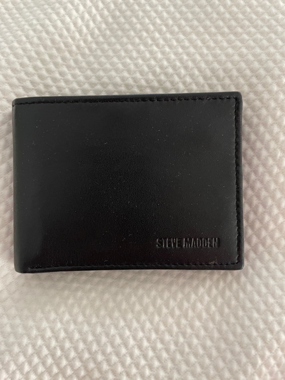 Steve Madden Black Leather Wallet (new without tags)